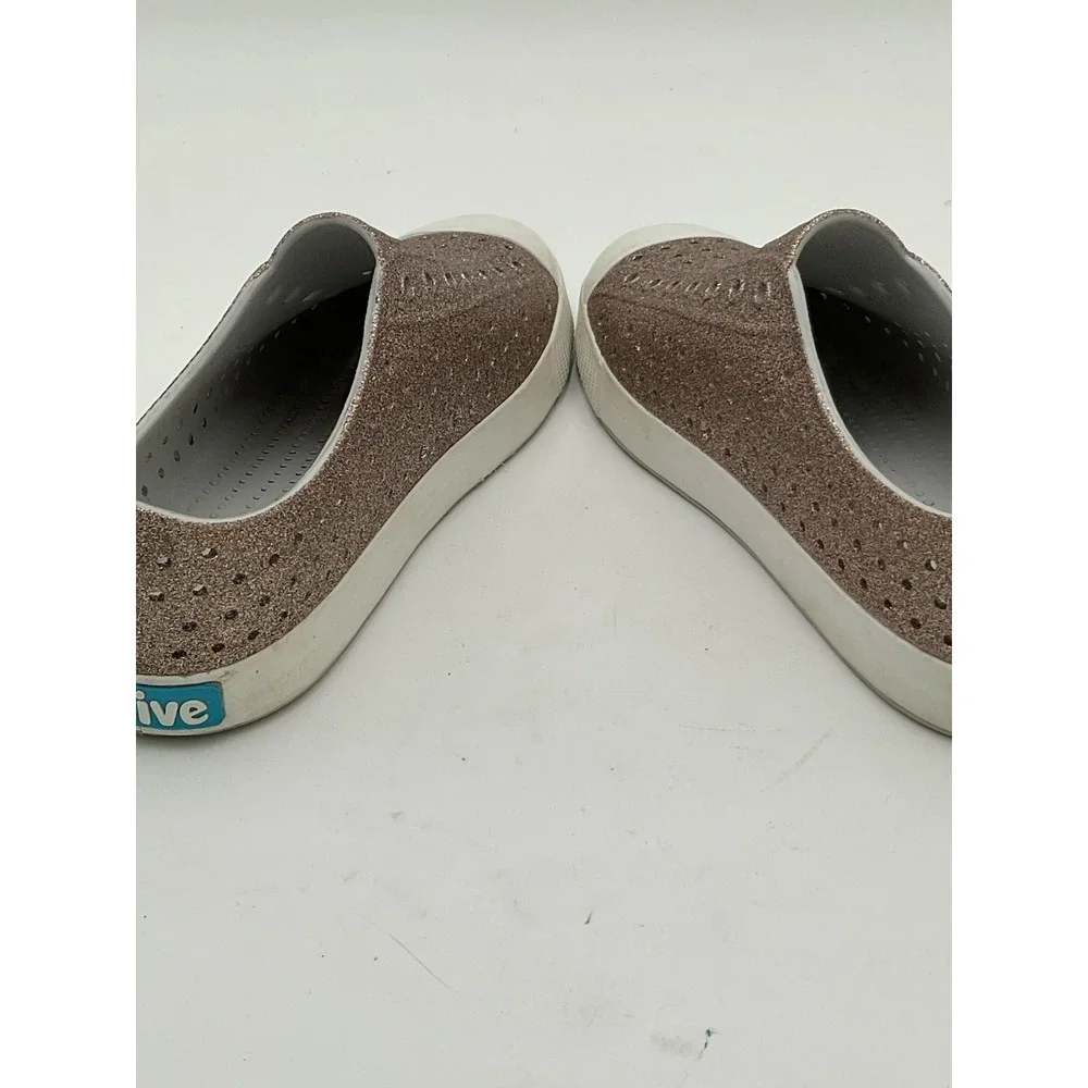 Kids Native Jefferson Bling Gold/Silver Shimmer Shoes size J6